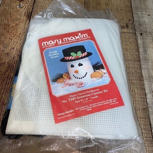 Mary Maxim Vintage Snowman Canister Canvas Kit - Picture 4 of 5